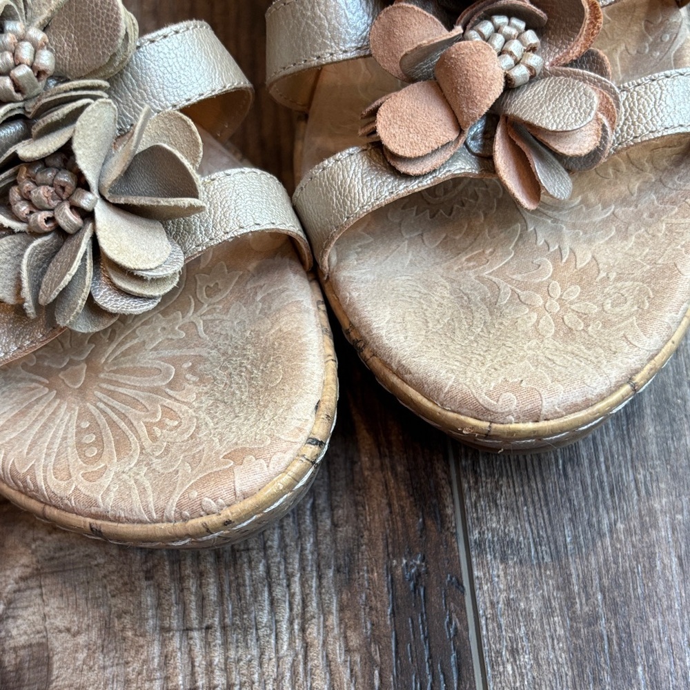 b.o.c. Born Concept Women's Fiore Champagne Sandals with Floral Accents Size 10 - Picture 4 of 14